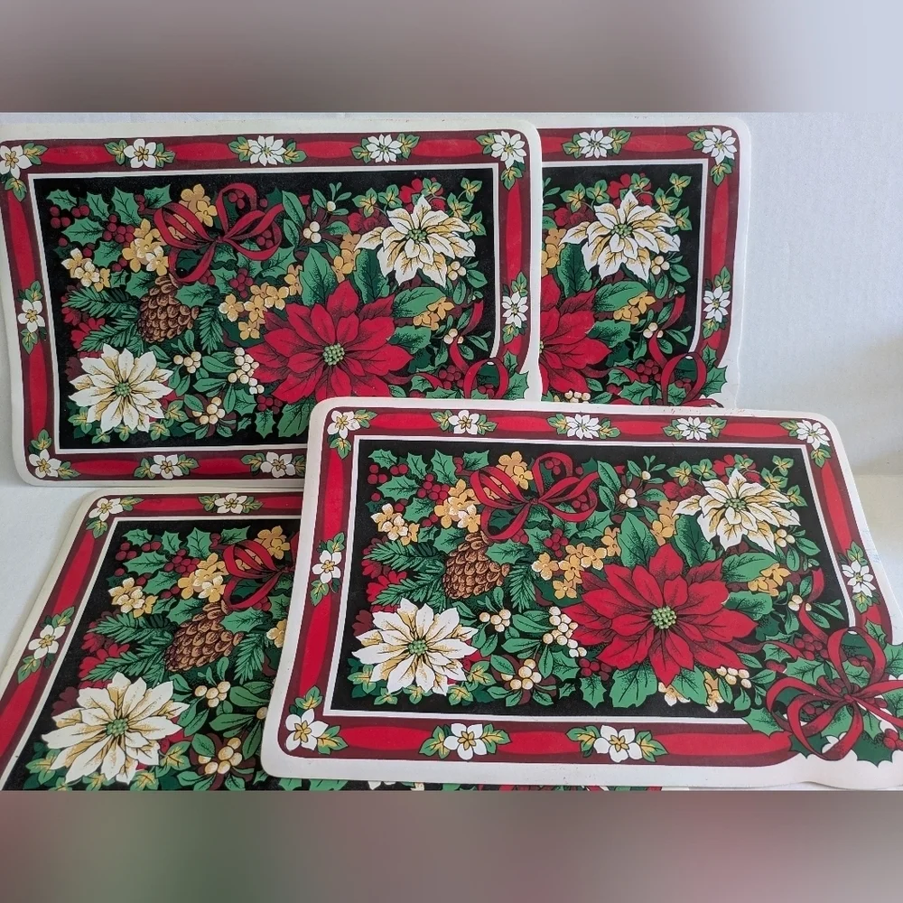 Set Of 4 Vintage Vinyl Christmas Poinsettia Placemats.  Town & Country